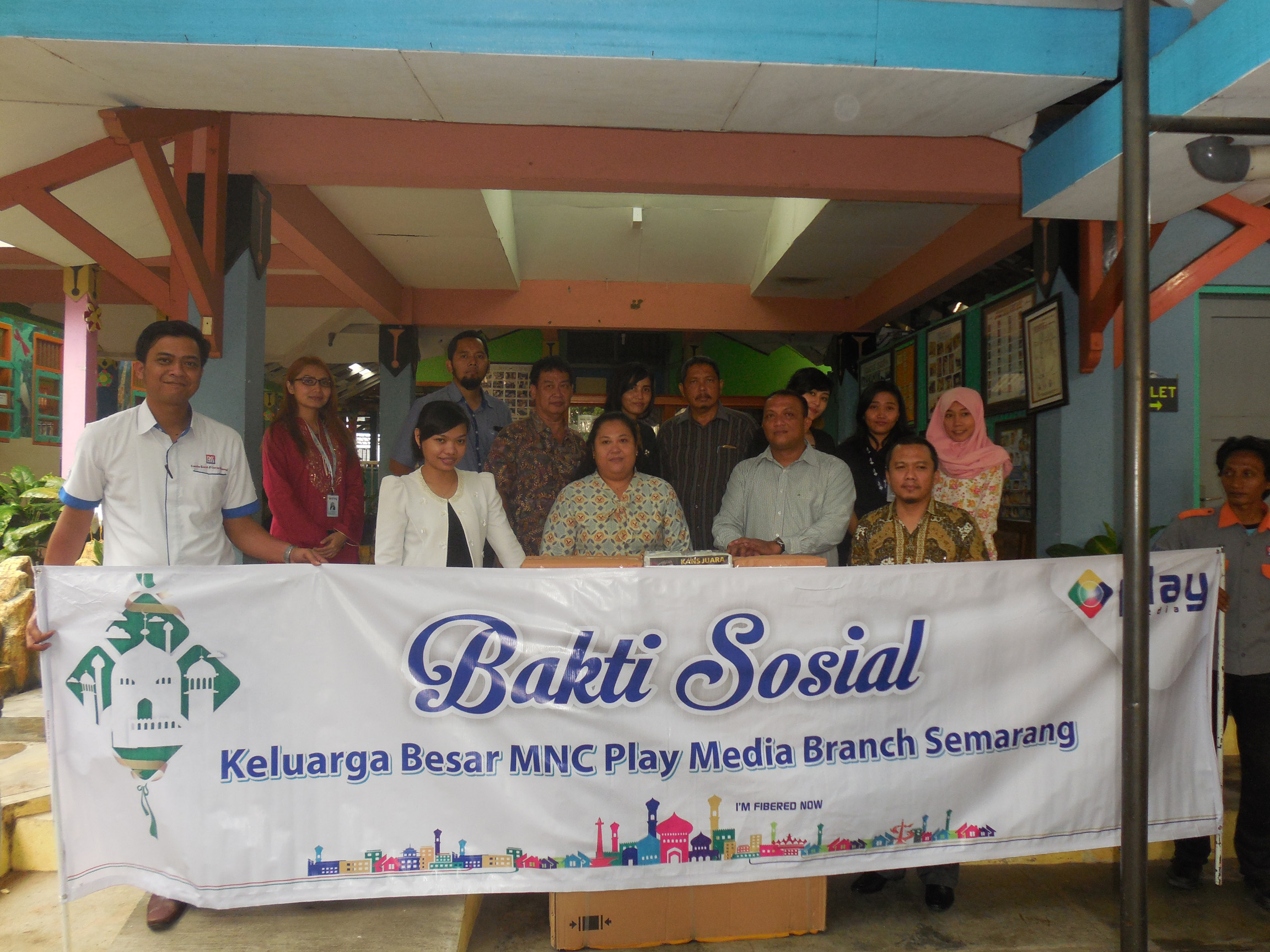 Ingin Berikan Kontribusi Positif Bagi Masyarakat, MNC Play Semarang Adakan Buka Puasa Bersama dengan Anak Yatim dan Bakti Sosial