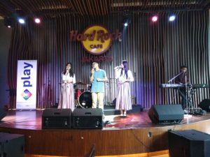 MNC Play Gelar PLAYAction dalam Momen Natal di Hard Rock Café Jakarta