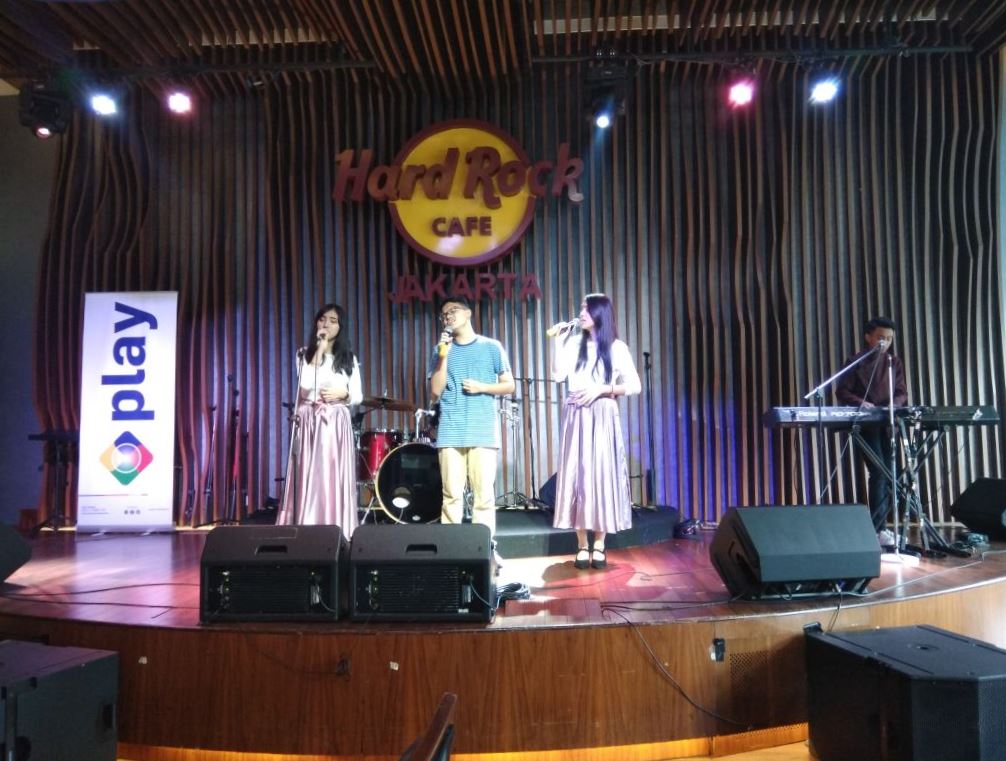MNC Play Gelar PLAYAction dalam Momen Natal di Hard Rock Café Jakarta
